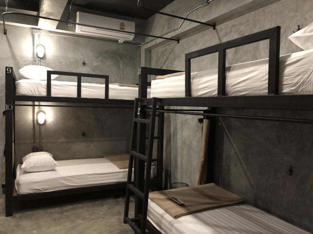 Blackjack Bar And Hostel 차웽 외부 사진